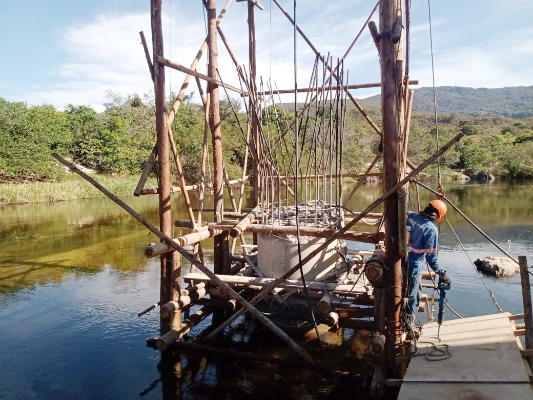 ponte rio jequitinhonha em medanha 150622