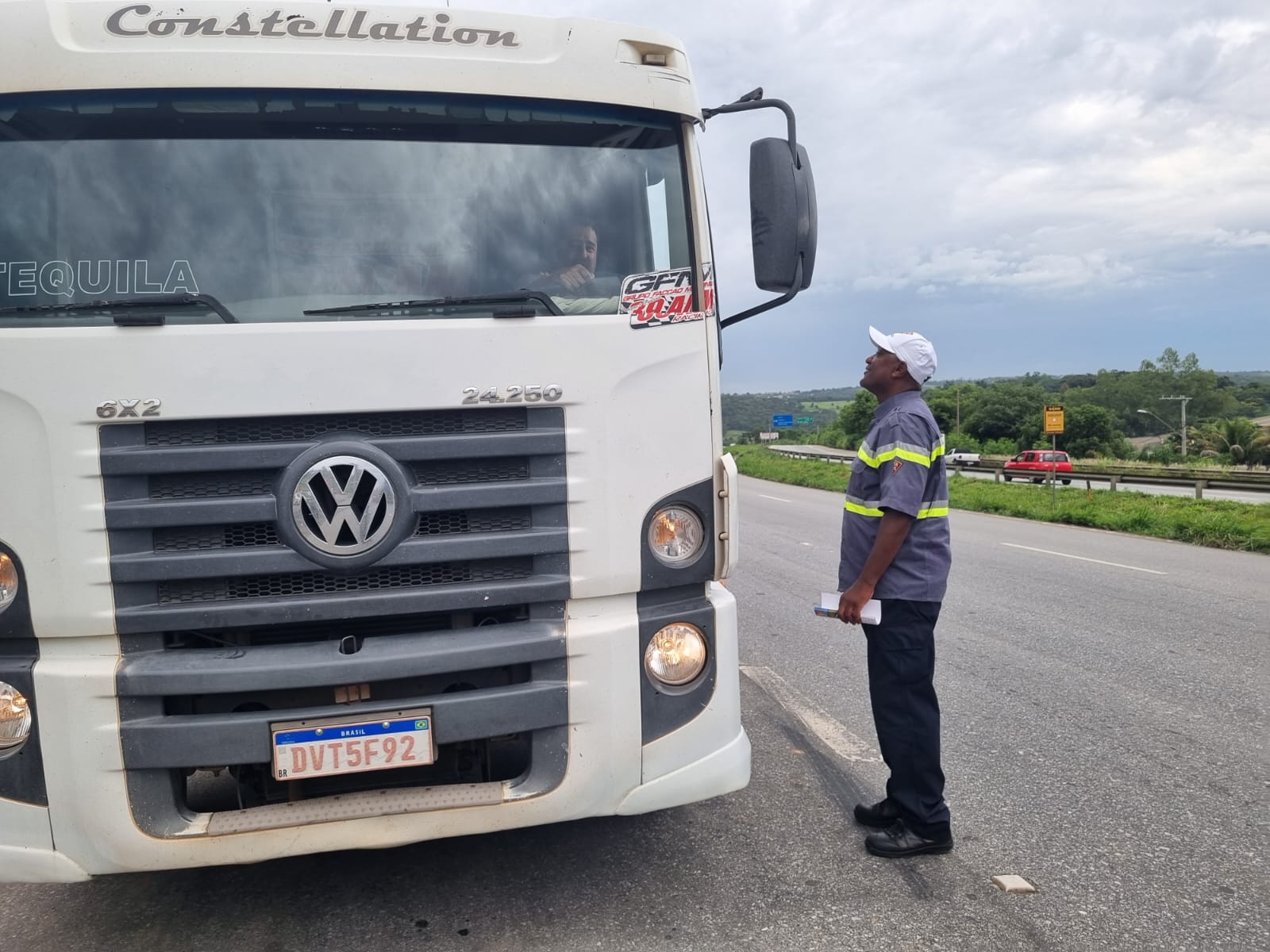 blitz educativa mg 424 foto divulgaçao der 3