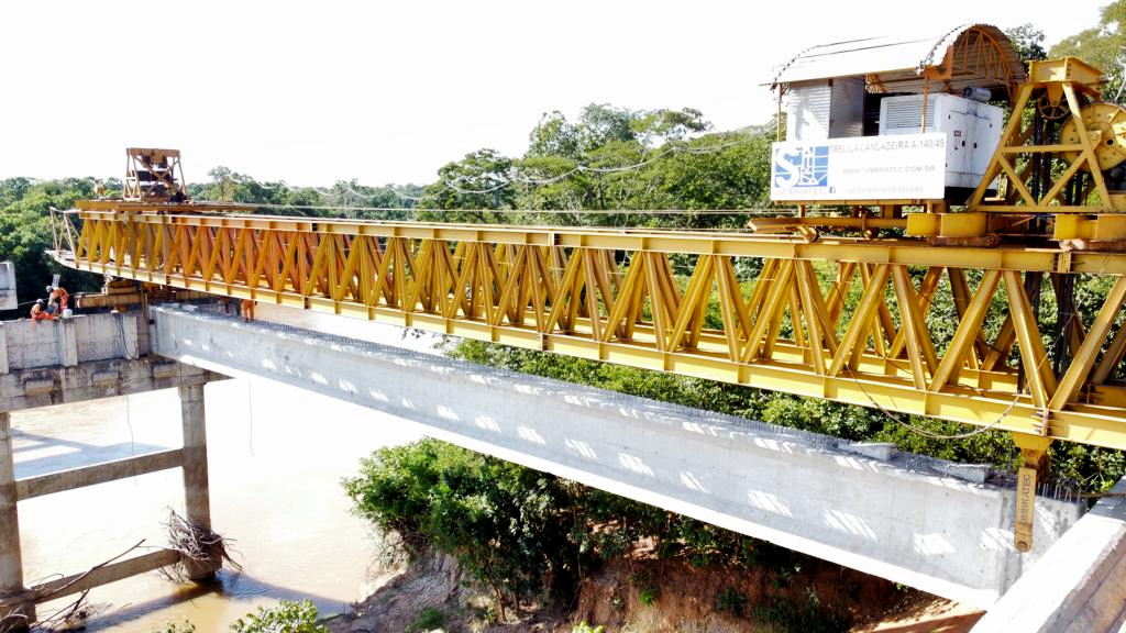 Ponte sobre o Rio Paracatu LMG 680 divulgacao der mg 3