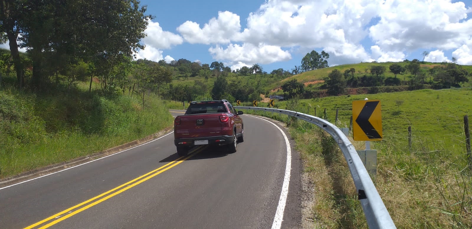 foto divulgacao der MG 040 Crucilândia